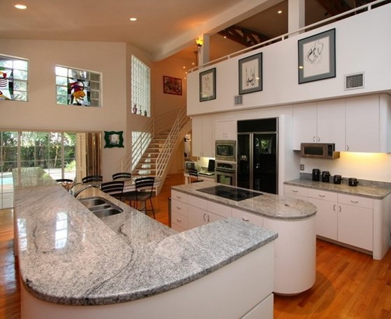White Kitchens: White Kitchens by Red Cedar