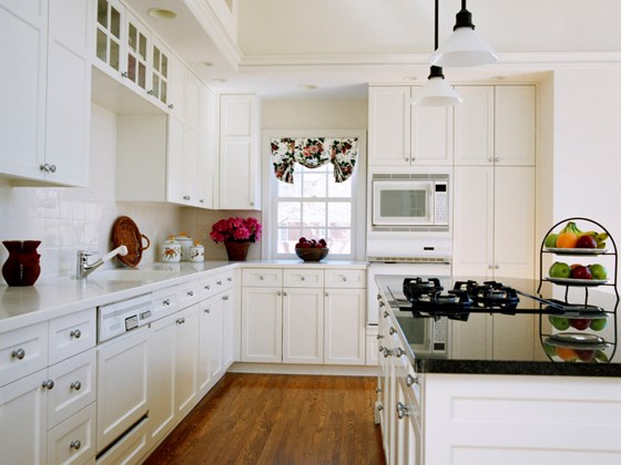 White Kitchens: White Kitchens by Red Cedar