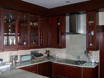 Mahogany Kitchnes: Dark wood kitchens by Blue Granite Kitchen designs